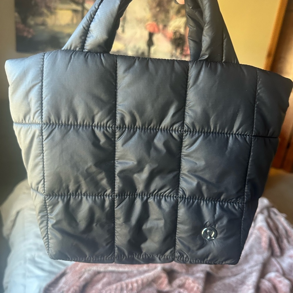 lululemon athletica Black Quilted Crossbody Bag - Picture 3 of 9